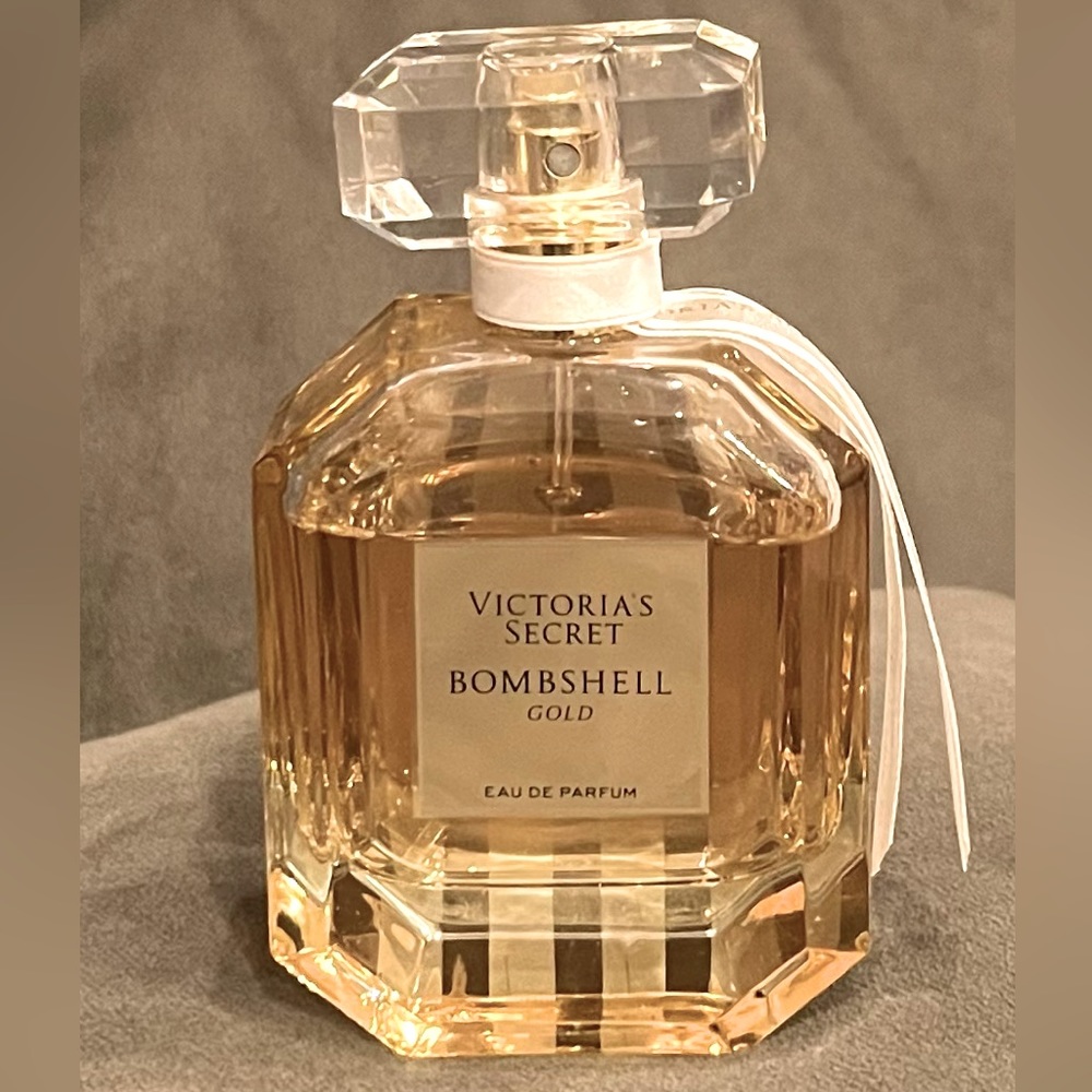 Victoria’s Secret 1.7 oz Bombshell Gold Perfume